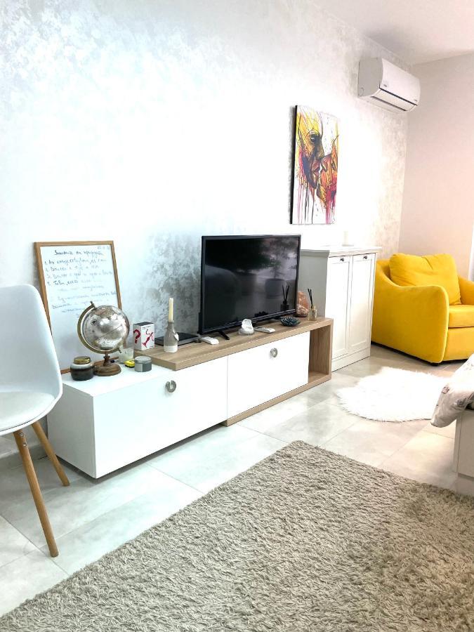 Felicity Super Central Apartment Burgas Exterior photo